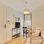 Apartement With Ac Center Of Paris